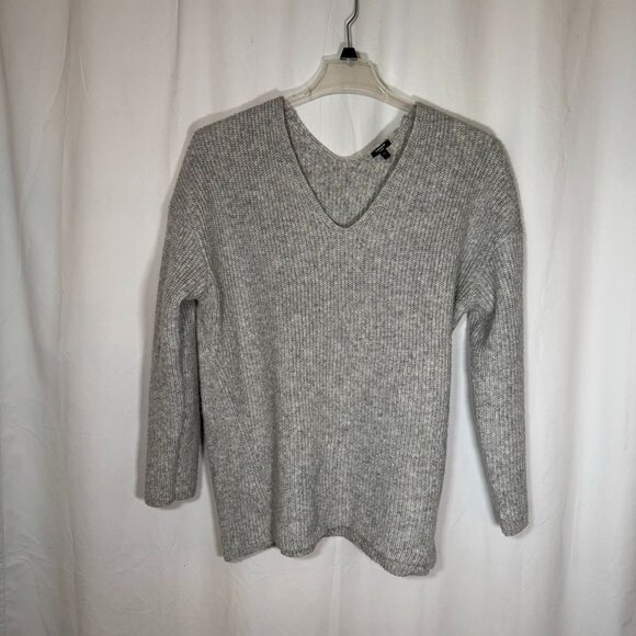 Express Light Gray Soft Sweater Size Large Loose Cozy. Heather - Picture 1 of 11